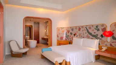 THE STANDARD, PATTAYA NA JOMTIEN
