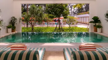 THE STANDARD, PATTAYA NA JOMTIEN