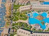 THE V LUXURY RESORT