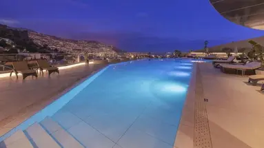 The Views Baia
