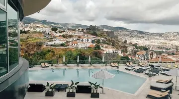 The Views Baia