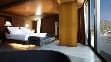 The Vine Hotel