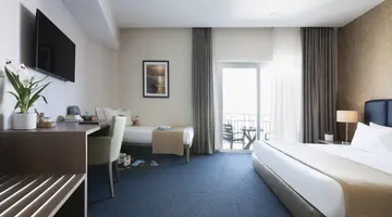 The Waterfront Hotel