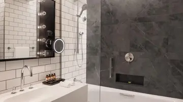 The WB Abu Dhabi, Curio Collection by Hilton