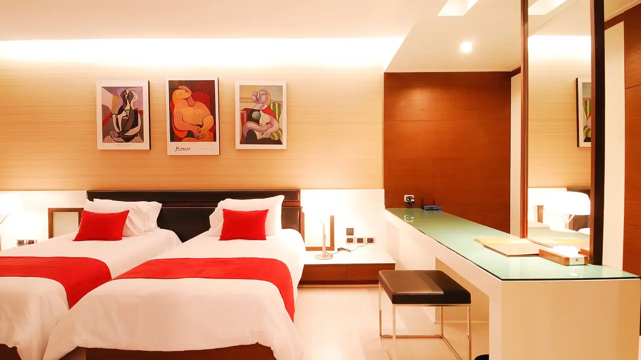 THE ZIGN HOTEL
