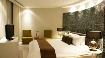 THE ZIGN HOTEL