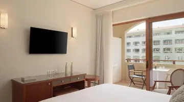Theartemis Palace