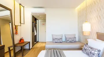 Theartemis Palace