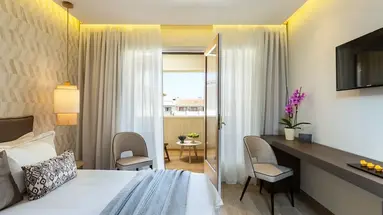Theartemis Palace