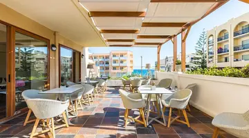 Theartemis Palace