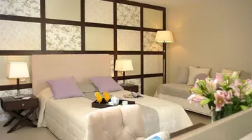 Theartemis Palace