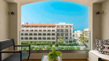 Theartemis Palace