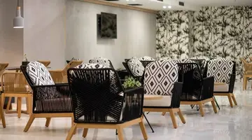 Theartemis Palace