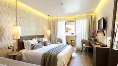 Theartemis Palace