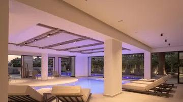 Theartemis Palace