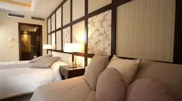 Theartemis Palace