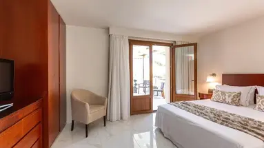 Theartemis Palace