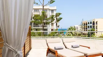 Theartemis Palace