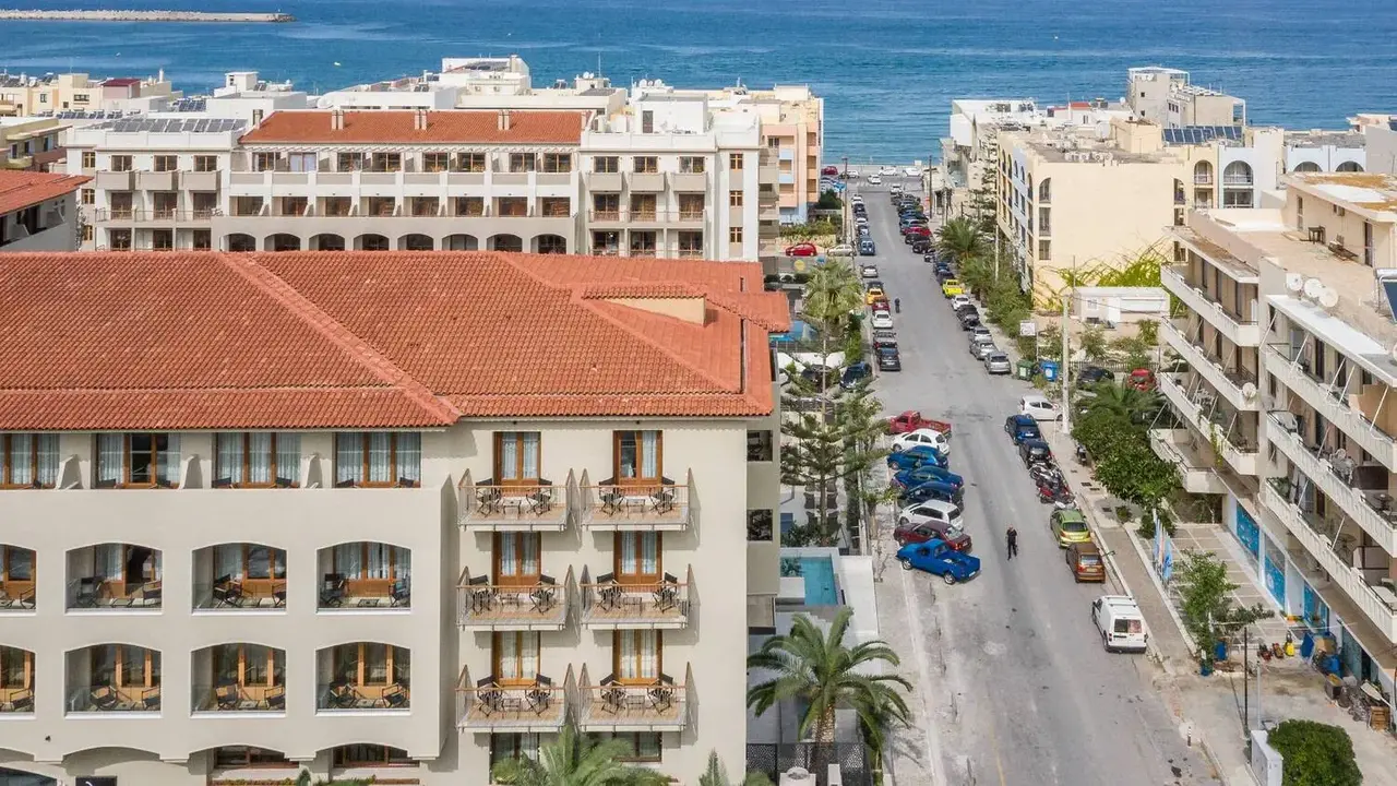 Theartemis Palace