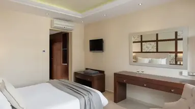 Theartemis Palace