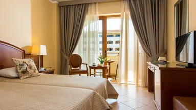 Theartemis Palace