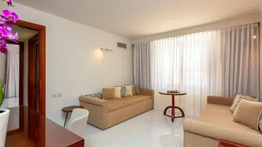 Theartemis Palace