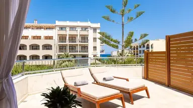 Theartemis Palace