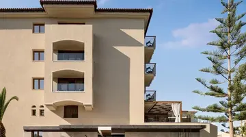 Theartemis Palace