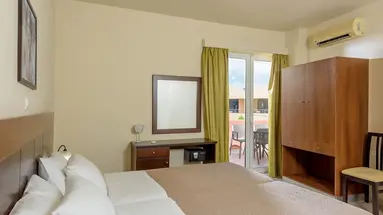 Theo Hotel