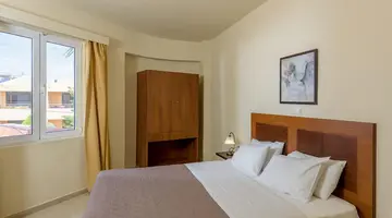 Theo Hotel