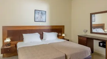 Theo Hotel