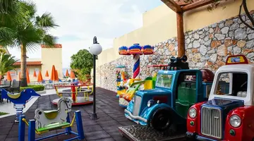 Theo Hotel