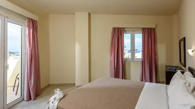 Theo Hotel