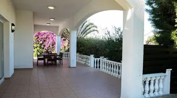 Theo Sunset Bay Hotel