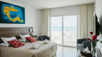 Theo Sunset Bay Hotel