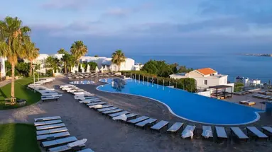 Theo Sunset Bay Hotel
