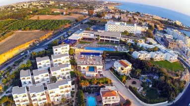 Theo Sunset Bay Hotel