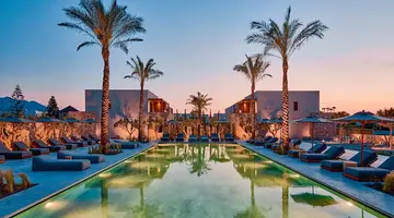 Theros All Suite Hotel