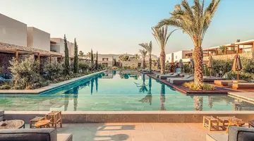 Theros All Suite Hotel