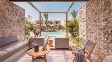 Theros All Suite Hotel