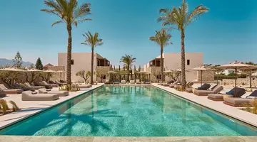 Theros All Suite Hotel