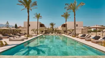 Theros All Suite Hotel