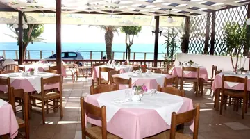 Thisvi Hotel