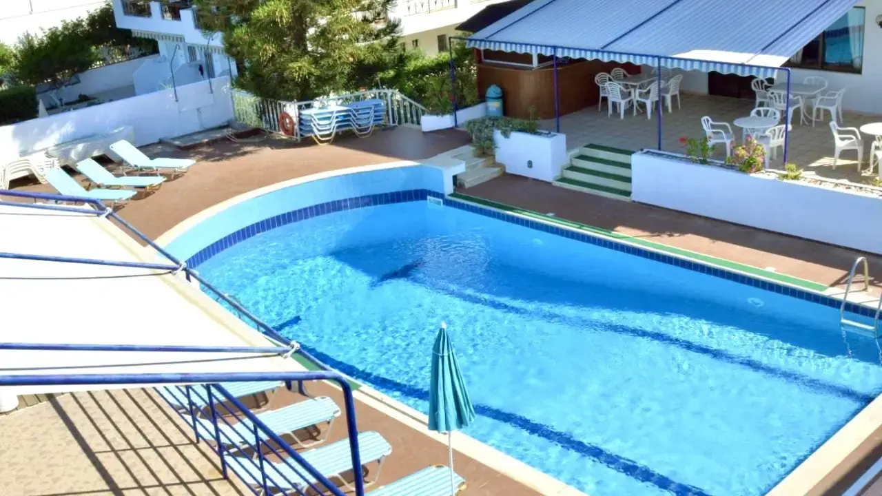 Thisvi Hotel