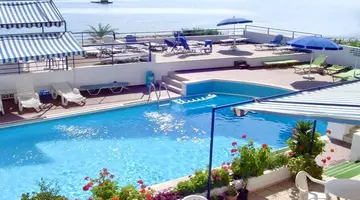 Thisvi Hotel