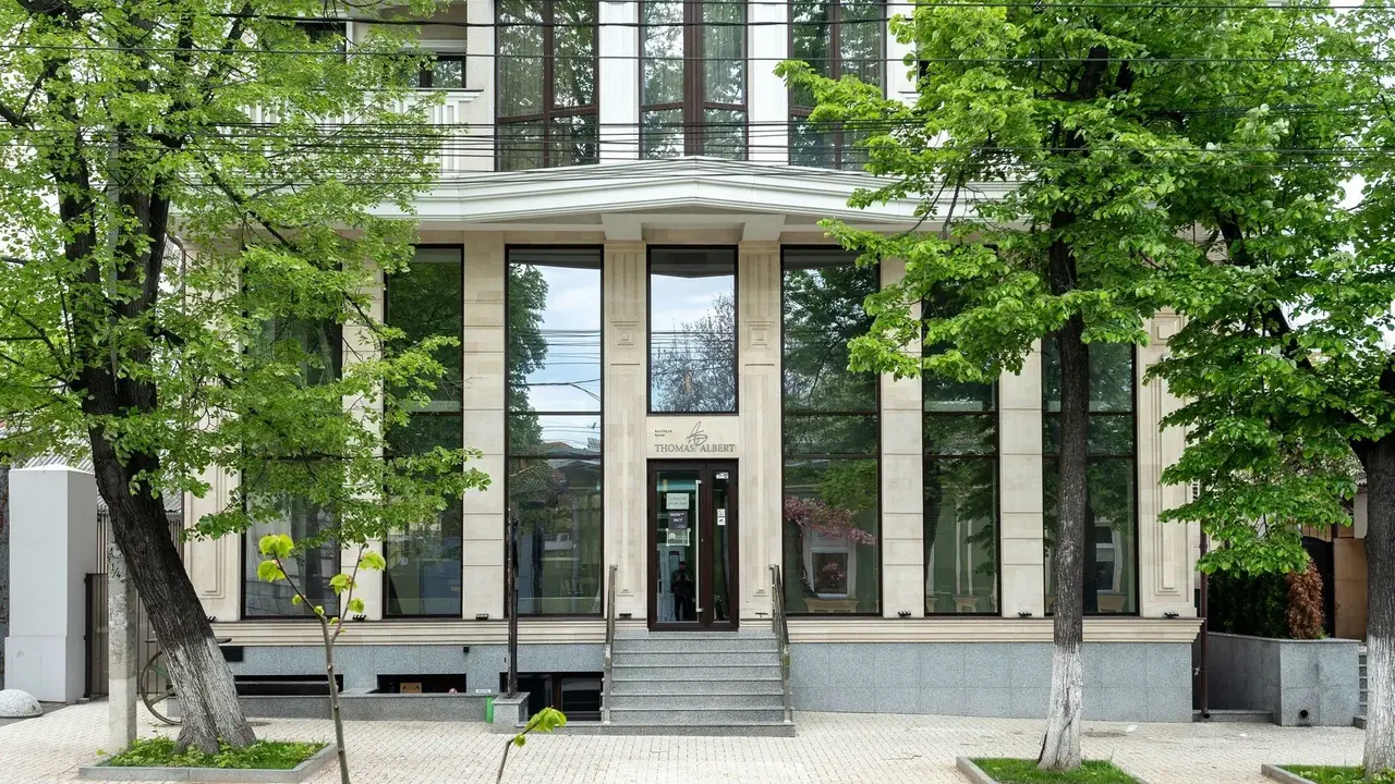 Thomas Albert Hotel