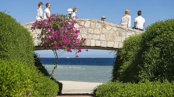 THREE CORNERS EQUINOX BEACH RESORT