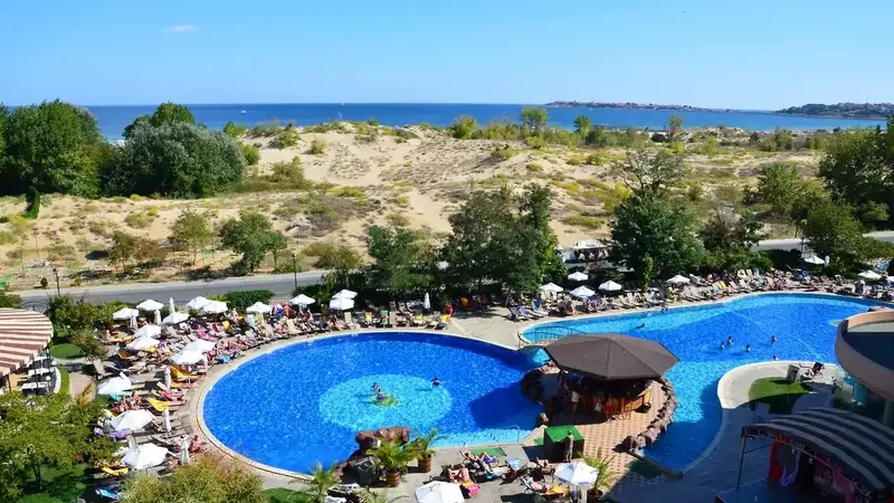 Tiara Beach