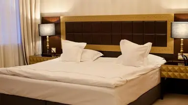Tiffi Old Town Hotel