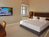 Tiffi Old Town Hotel